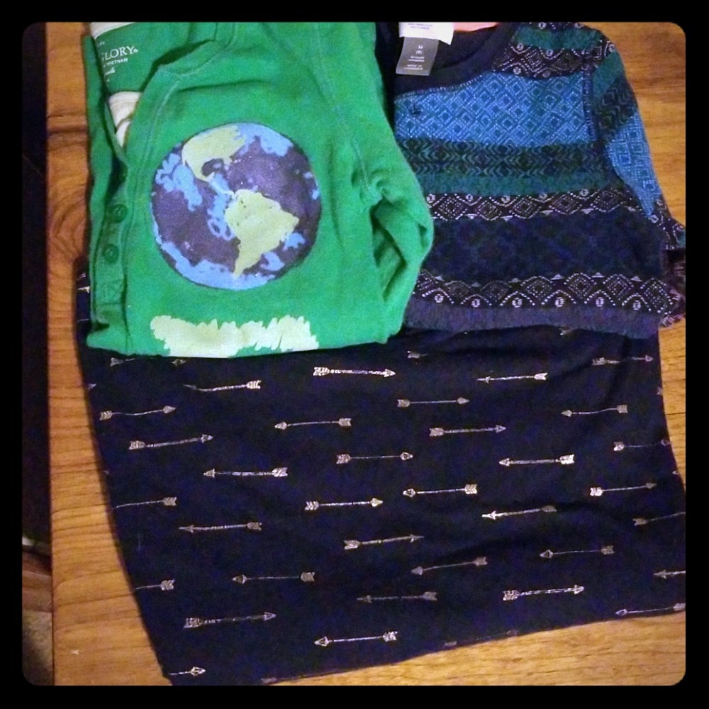 Girls size 8 long sleeved tshirts